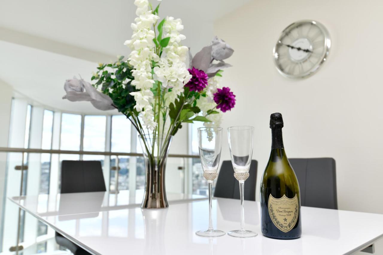 Just Stay Wales - Meridian Quay Penthouses Swansea Dış mekan fotoğraf