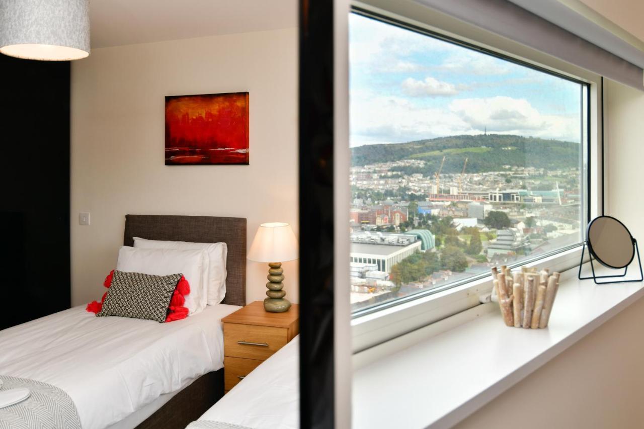 Just Stay Wales - Meridian Quay Penthouses Swansea Dış mekan fotoğraf