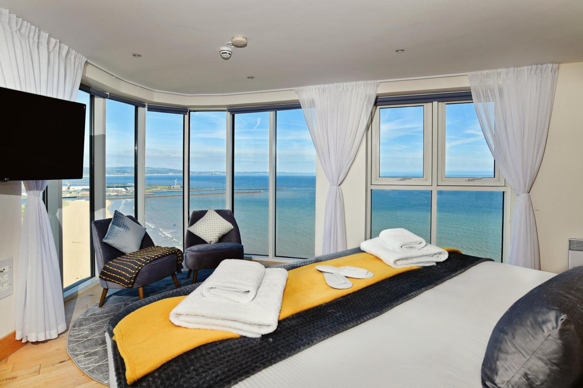 Just Stay Wales - Meridian Quay Penthouses Swansea Dış mekan fotoğraf