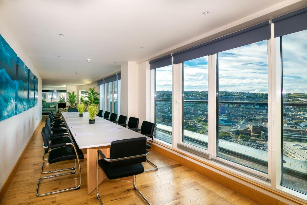 Just Stay Wales - Meridian Quay Penthouses Swansea Dış mekan fotoğraf