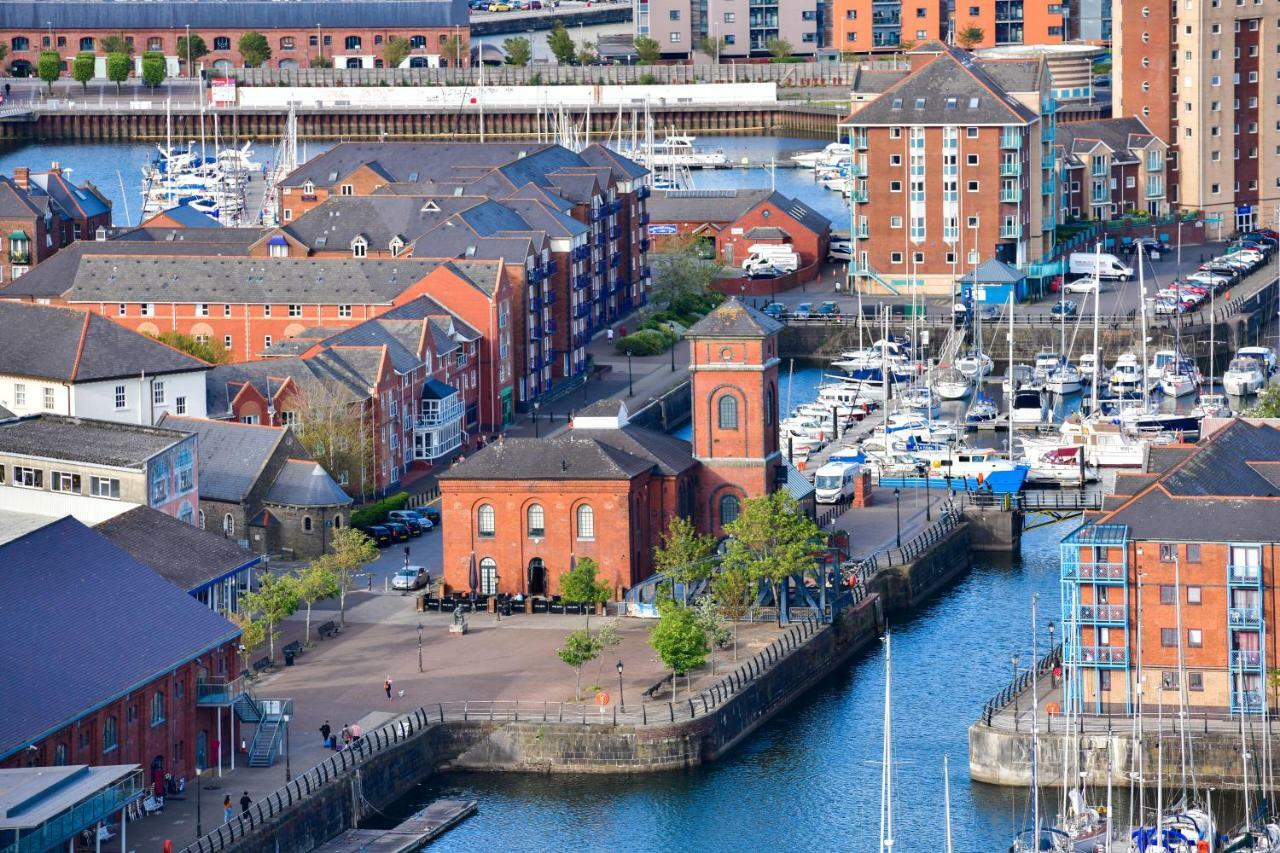 Just Stay Wales - Meridian Quay Penthouses Swansea Dış mekan fotoğraf