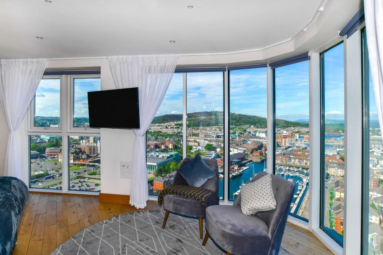 Just Stay Wales - Meridian Quay Penthouses Swansea Dış mekan fotoğraf